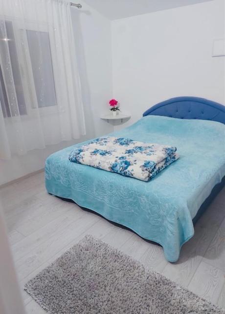 Apartman Mona พอดโกริกา ภายนอก รูปภาพ